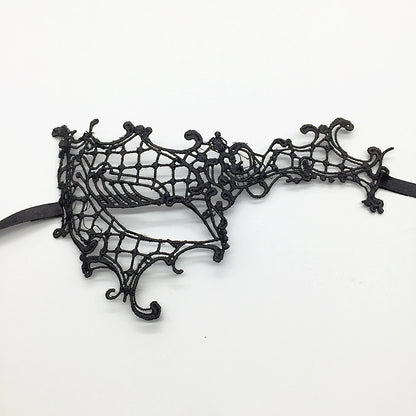 Styling Halloween masquerade