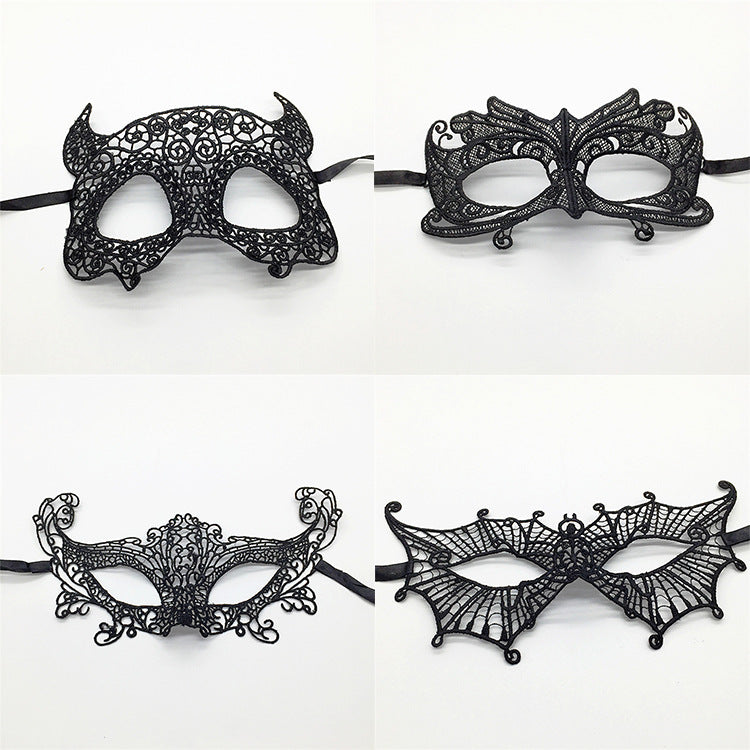 Styling Halloween masquerade